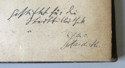 - (Haedicke, Gustav Dr. med.), Von Hand: Widmung, Name; 'gestiftet für die / Stadtbibliothek. / Dr. Haedicke.'. 