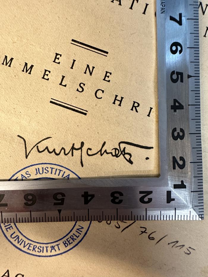 - (Schatz, Kurt), Von Hand: Autogramm; 'Kurt Schatz'. 