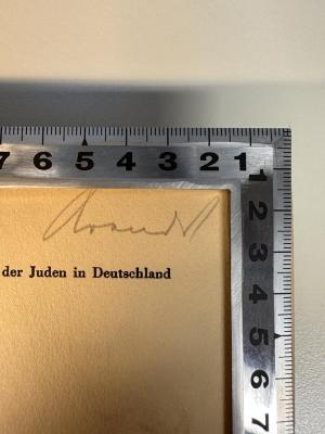 - (Brandt, ?), Von Hand: Autogramm; 'Brandt'. 
