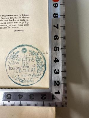 - (Societe de lecture de Dijon), Stempel: ; 'Societe de lecture
de Dijon
Exemplaire réformé'.  (Prototyp)