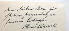 - (Lükewille[?], Hans;[?], Erwin[?]), Von Hand: Widmung; 'Dem lieben Erwin[?], zur
steten Erinnerung an
seinen Collegen
Hans Lükewille[?]'. 