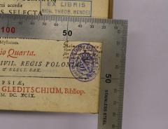 - (Grossherzogliches Gymnasium zu Jena), Stempel: Wappen, Berufsangabe/Titel/Branche, Ortsangabe; 'Gross Herzogl. Gymnasium zu Jena'. 