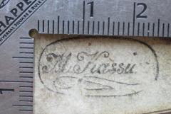 - (Kassu[...], M.), Stempel: Autogramm, Name; 'M. Kassu [...]'. 