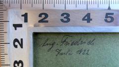 - (Friedrich, August), Von Hand: Name, Datum; 'Aug. Friedrich
Juli 1922'. 