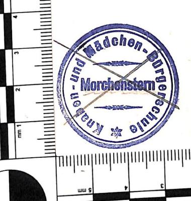 - (Knaben- und Mädchen-Bürgerschule Morchenstern), Stempel: Name, Ortsangabe; 'Knaben- und Mädchen-Bürgerschule / Morchenstern'.  (Prototyp)
