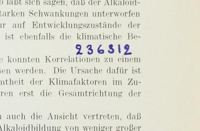 - (Bibliothek Gorki), Von Hand: Nummer; '236312'. 