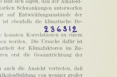 - (Bibliothek Gorki), Von Hand: Nummer; '236312'. 