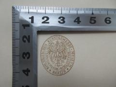 - (Lipperheideschen Kostümbibliothek;Königliches Kunstgewerbe-Museum Berlin), Stempel: Name, Ortsangabe; 'Königliches Kunstgewerbe-Museum Berlin
Lipperheide-Bibliothek'.  (Prototyp)