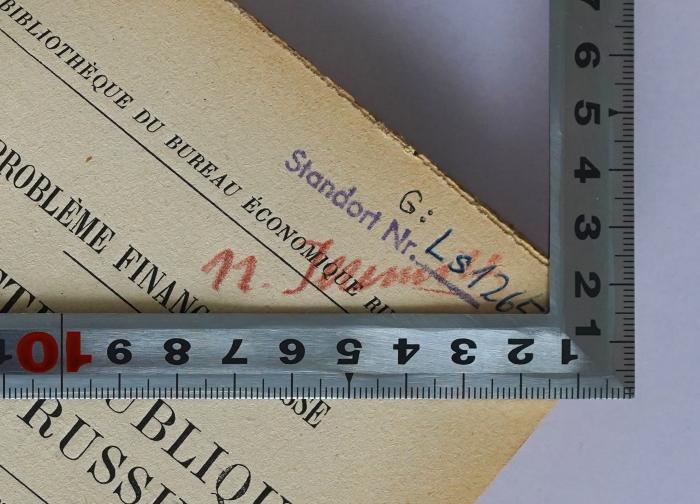 Ls 1265 : La Dette Publique De La Russie (1922);- (Jérémitch, M.), Von Hand: Autogramm, Name; 'M. Jérémitch [M. Jeremitch]
'. 