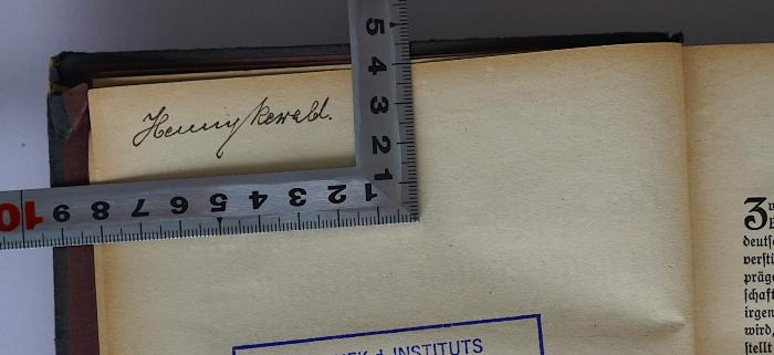 SA 958&lt;6&gt; : Die deutsche Volkswirtschaft im neunzehnten Jahrhundert und im Anfang des 20. Jahrhunderts (1923);-, Von Hand: Autogramm, Name; 'Hennig Kewald'