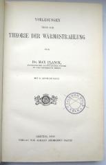 Nat 180 8 : Vorlesungen über die Theorie der Wärmestrahlung (1906)