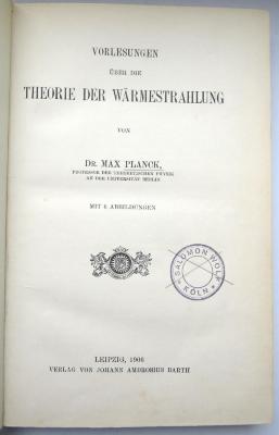 Nat 180 8 : Vorlesungen über die Theorie der Wärmestrahlung (1906)