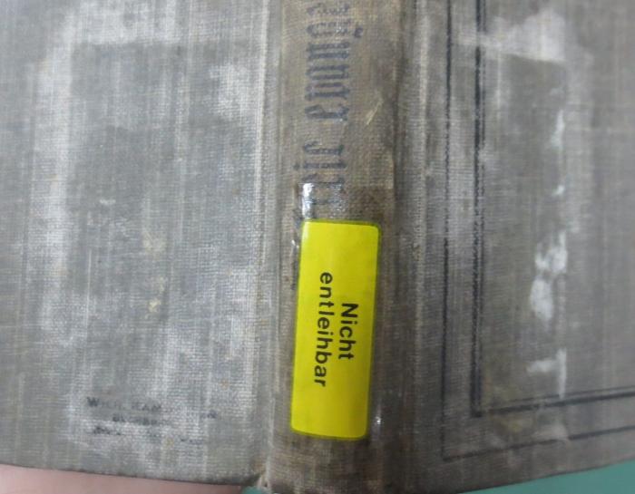 Uh 593: Handbuch der freien evangelischen Liebestätigkeit in der Provinz Brandenburg (1906);- (unbekannt), Klebespuren: Signatur. 