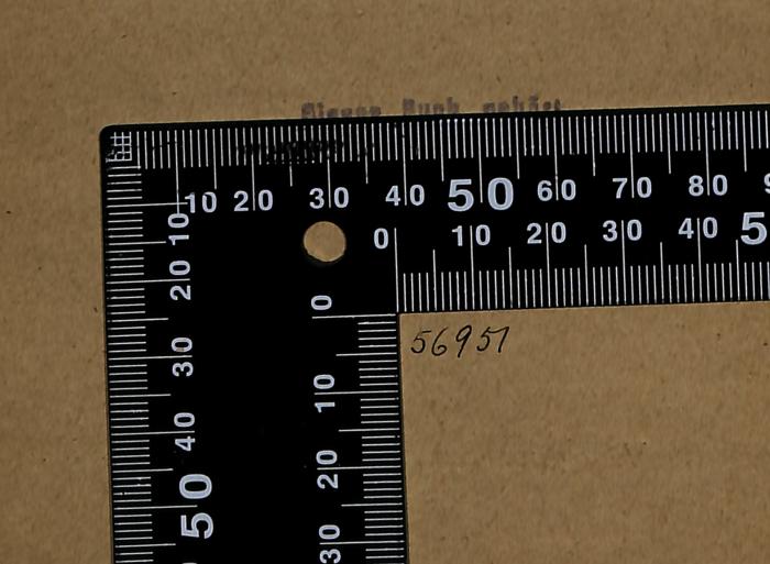 - (Bibliothek der Jüdischen Gemeinde zu Berlin), Von Hand: Exemplarnummer; '56951'. 