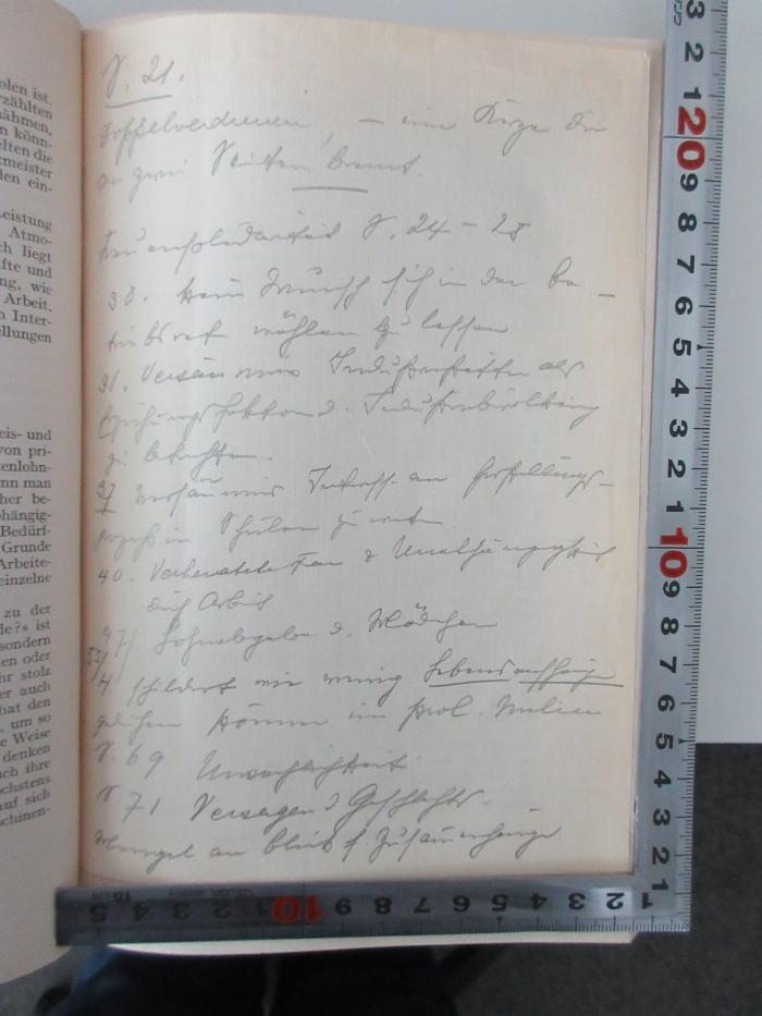 - (Lion, Hilde Dr. ;Lepman, (?)), Von Hand: Annotation; 'S.21.
Doppel (...) an zwei Seiten brannt.
Frauen(...) S. 24 - 28
[...]'. 