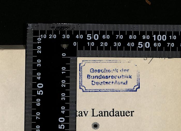 - (Bundesrepublik Deutschland), Stempel: Widmung; 'Geschenk der Bundesrepublik Deutschland'.  (Prototyp)