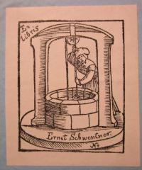 - (Schwentner, Ernst), Etikett: Exlibris, Abbildung, Name; 'Ex libris
Ernst Schwentner.
No'.  (Prototyp)