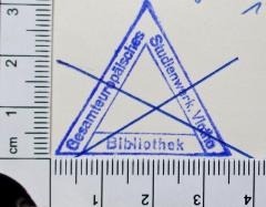 - (Gesamteuropäisches Studienwerk e.V. – Ost-West-Institut der politischen Jugend- und Erwachsenenbildung;Dolezalek, Alexander), Stempel: Exlibris; 'Gesamteuropäisches Studienwerk, Vlotho Bibliothek'.  (Prototyp)