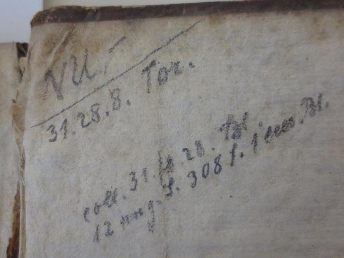  De ossibus corporis humani (1746);- (unbekannt), Von Hand: Notiz; 'NU -
_
31.28.9. Tor.
coll. 31.18.28 Bl.
12 neg. S. 308 f. [...] Bl.'. 