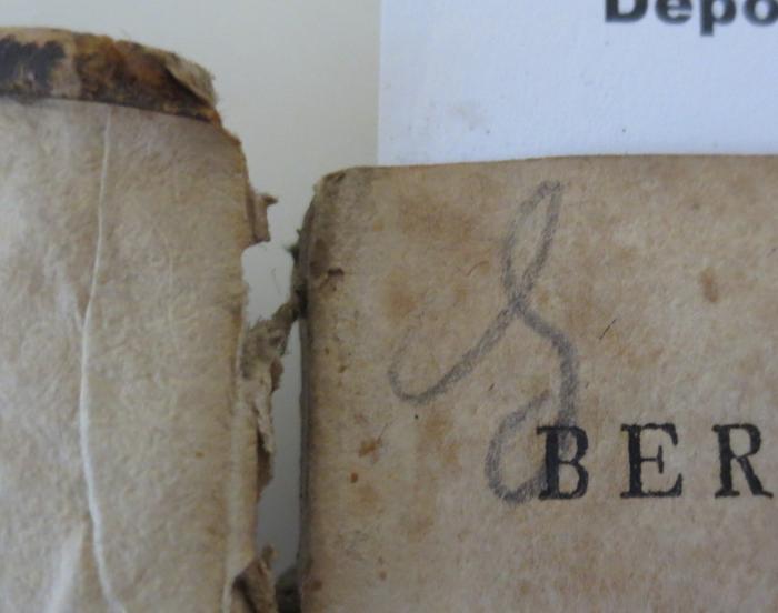  De ossibus corporis humani (1746);- (unbekannt), Von Hand: Zeichen; 's'. 