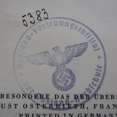 - (Ausland-Hochschule (Berlin). Bibliothek), Stempel: Abbildung, Name; 'Ausland-Forschungsinstitut der Ausland-Hochschule'.  (Prototyp)