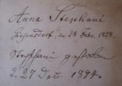 - (Stephani, Anna), Von Hand: Ortsangabe, Datum, Notiz, Name; 'Anna Stephani 
Giesensdorf, den 28 Febr. 1858.
Stephani gestorben d. 27 Dez. 1894.'. 