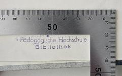 - (Pädagogische Hochschule Bibliothek), Stempel: Name, Berufsangabe/Titel/Branche; 'Pädagogische Hochschule Bibliothek'.  (Prototyp)