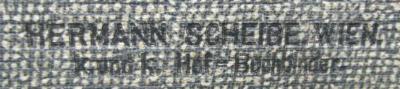 Kp 459 b: Die experimentelle Pharmakologie als Grundlage der Arzneibehandlung : Ein Lehrbuch für Studierende und Ärzte (1911);- (Buchbinderei Hermann Scheibe), Prägung: Buchbinder, Name, Ortsangabe; 'Hermann Scheibe. Wien.
k. und k. Hof-Buchbinder'.  (Prototyp)