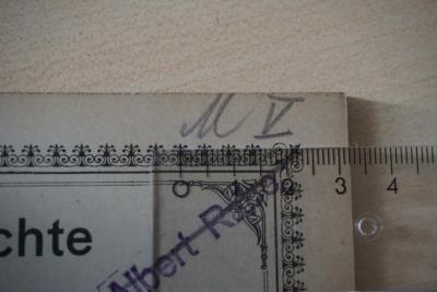 - (Grosse Landesloge der Freimaurer von Deutschland), Von Hand: Signatur; 'M V'. 