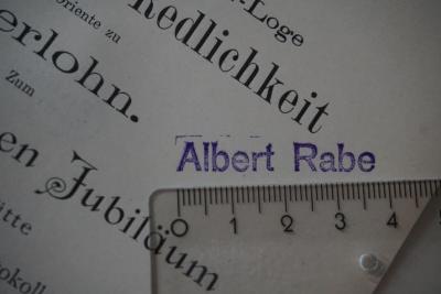 - (Rabe, Albert), Stempel: Name, Besitzwechsel: ungültig; 'Albert Rabe'. 