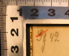 - (Bibliothek der Hochschule für die Wissenschaft des Judenthums), Von Hand: Exemplarnummer; 'Gf 42 (mit Buntstift rot durchgestrichen)'. 