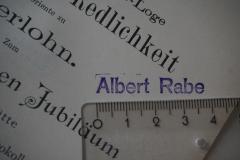 - (Rabe, Albert), Stempel: Name, Besitzwechsel: ungültig; 'Albert Rabe'. 