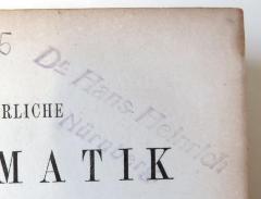 - (Heinrich, Hans Dr.), Stempel: Name, Ortsangabe; 'Dr. Hans Heinrich / Nürnberg'. 