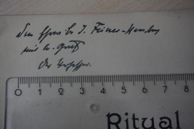 - (Nickel, August;Feiner, Josef), Von Hand: Widmung, Name, Ortsangabe; 'dem [Ehrw.?] Br. J. Feiner-Hamburg 
mit h. Gruß
des Verfassers'. 