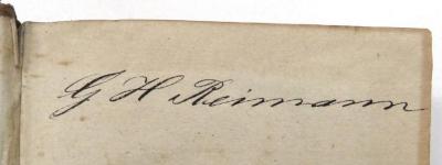- (Reimann, G. H.), Von Hand: Autogramm; 'G. H. Reimann'.  (Prototyp)