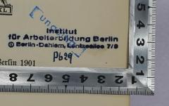 - (Institut für Arbeiterbildung Berlin-Dahlem), Stempel: Berufsangabe/Titel/Branche, Ortsangabe, Signatur; 'Institut für Arbeiterbildung Berlin Berlin-Dahlem, Lentzeallee 7/9
Pb 29'. 