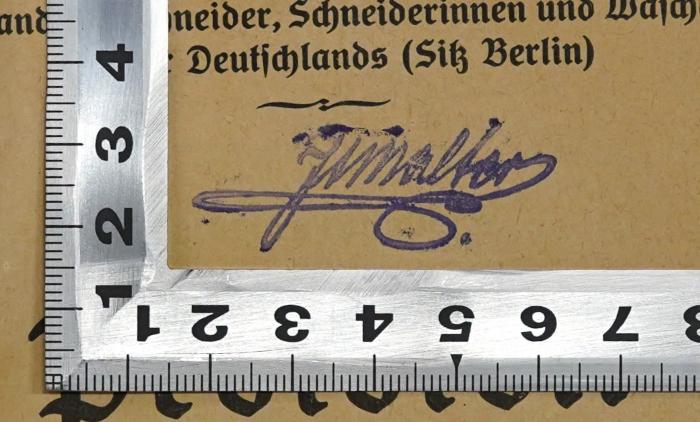 SA 1340-13 : Protokoll über die Verhandlungen des 13. ordentlichen Verbandstages des Verbandes der Schneider, Schneiderinnen und Wäschearbeiter Deutschlands (1918);- (Malter, Josef A.), Stempel: Name; 'JAMalter'. 