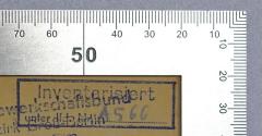 - (Deutscher Gewerkschaftsbund Landesbezirk Groß-Berlin Presse-Funk-Film;Deutscher Gewerkschaftsbund Landesbezirk Groß-Berlin), Stempel: Inventar-/ Zugangsnummer; 'Inventarisiert unter lfd. Nr. A 566'. 