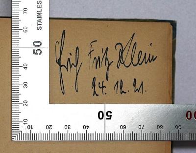 B 145-2 : Grundsätze der politischen Ökonomie (1921);- (Klein, Erich Fritz), Von Hand: Autogramm, Name, Datum; 'Erich Fritz Klein 24.12.21'. 