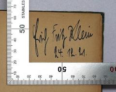 - (Klein, Erich Fritz), Von Hand: Autogramm, Name, Datum; 'Erich Fritz Klein 24.12.21'. 