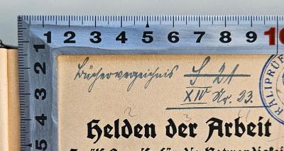 C /SCH 25&lt;2&gt; : Das Sozialisierungsprogramm der Sozialdemokratie. 3, Helden der Arbeit : zwölf Beweise für die Notwendigkeit der Aufrechterhaltung der Privatwirtschaft ; Lebensbilder großer Männer des deutschen Wirtschaftslebens  (1920);- (Kaliprüfungsstelle), Von Hand: Inventar-/ Zugangsnummer, Signatur; 'Bücherverzeichnis S 21 XIV Nr. 23.'. 