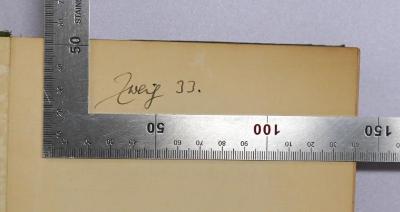 B 897a-52 : Statistisches Jahrbuch für das Deutsche Reich (1933) (1933);- (Zweig, Konrad;Zweig, Annelise), Von Hand: Autogramm, Name, Datum; 'Zweig 33.'. 