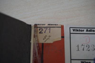 - (Kammer für Arbeiter und Angestellte für Wien;Adler, Victor), Stempel: Signatur; '271'. 