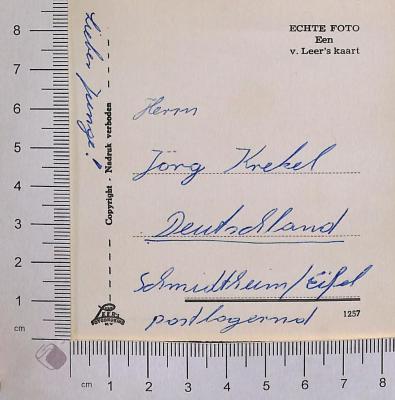 - (Krekel, Jörg), Post: ; ' Postkarte aus Texel, "Herrn Jörg Krekel Deutschland Schmidtheim/Eifel postlagernd; Lieber Junge!'. 