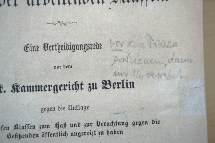-, Von Hand: Notiz, Buchhändler; 'vor dem Prozess erschienen, dann [....]verbot '