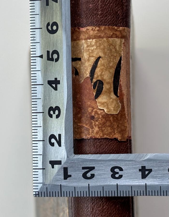 - (ARUSAG GmbH;ARUSAG Bibliothek), Etikett: Signatur; '561'. 