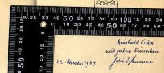 - (Shinnar, Felix E), Von Hand: Besitzwechsel: Schenkung; 'Reinhold Cohn
mit guten Wünschen
Felix E. Shinnar
22. Oktober 1967'. 
