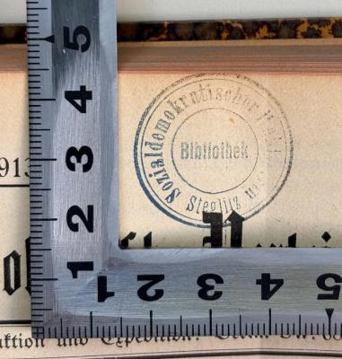 - (Sozialdemokratischer Wahlverein Steglitz), Stempel: Berufsangabe/Titel/Branche; 'Bibliothek Sozialdemokratischer Wahlverein Steglitz'.  (Prototyp)