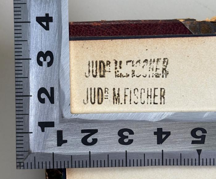 - (Fischer, Markus), Stempel: Berufsangabe/Titel/Branche, Name; 'JUDR. M. Fischer'.  (Prototyp)
