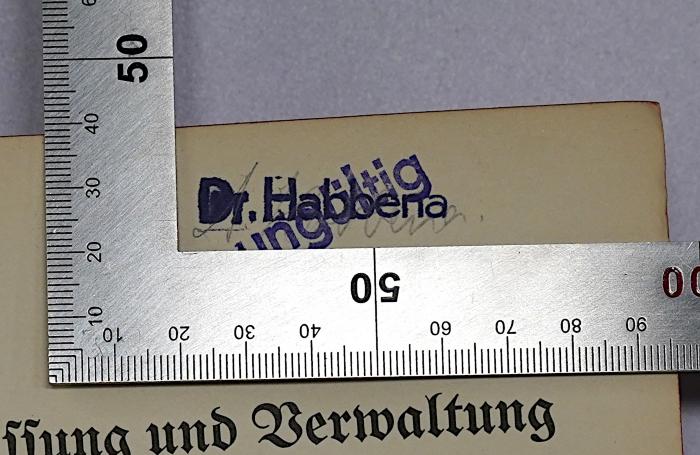 Bb 480&lt;19&gt; : Handbuch der Verfassung und Verwaltung in Preußen und dem Deutschen Reiche (1908);-, Von Hand: Autogramm, Name; 'A. Habbena'